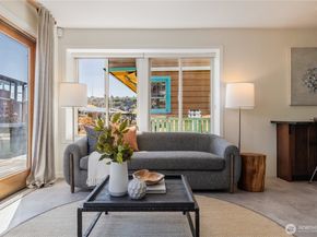 2025 Fairview Avenue E E, Seattle WA 98102
