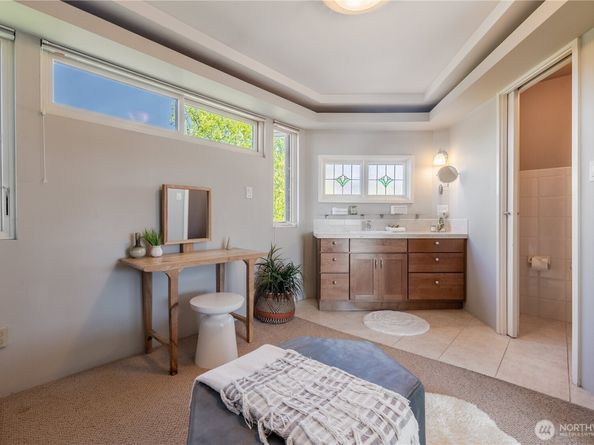 2025 Fairview Avenue E E, Seattle WA 98102