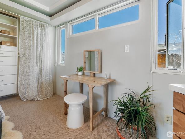 2025 Fairview Avenue E E, Seattle WA 98102