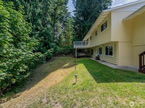 15518 76th Pl NE, Kenmore WA 98028