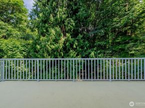 15518 76th Pl NE, Kenmore WA 98028