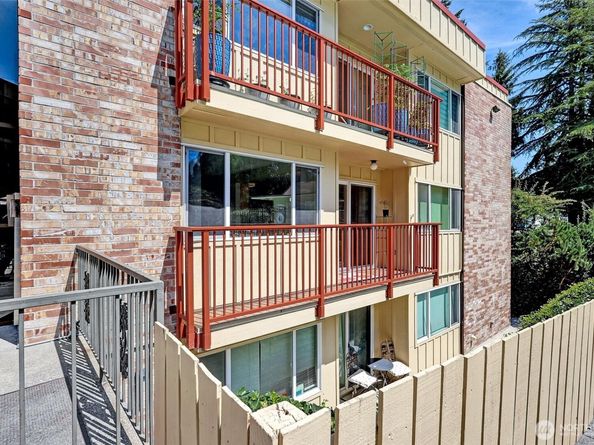 330 Elm Street 201, Everett WA 98203
