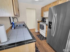 330 Elm Street 201, Everett WA 98203