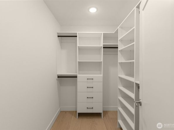 4300 NE 52nd Street, Seattle WA 98105
