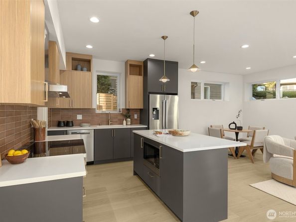 4300 NE 52nd Street, Seattle WA 98105