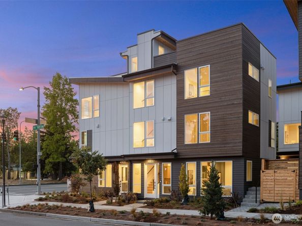 4300 NE 52nd Street, Seattle WA 98105