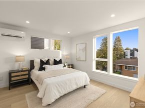 4300 NE 52nd Street, Seattle WA 98105