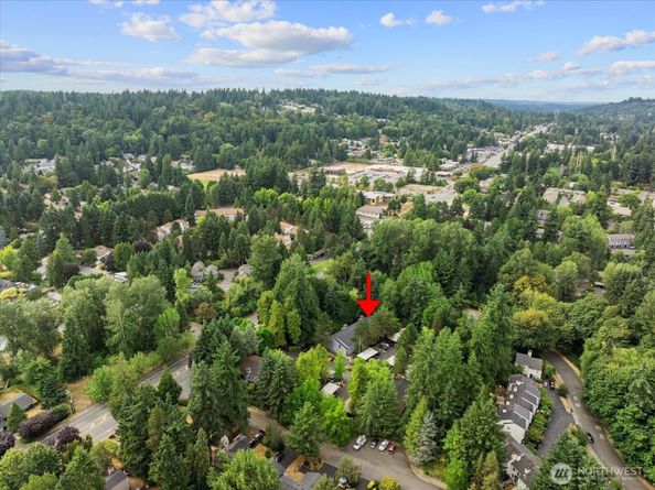 10018 NE 127th Place B109, Kirkland WA 98034