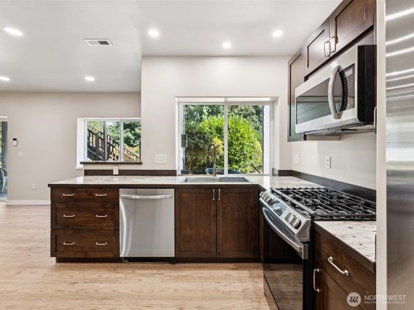 2803 121st Avenue SE, Lake Stevens WA 98258