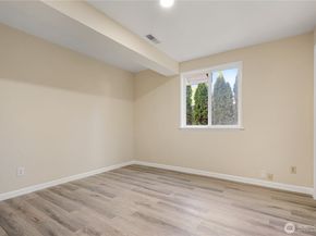 2732 Alpine Drive SE, Auburn WA 98092