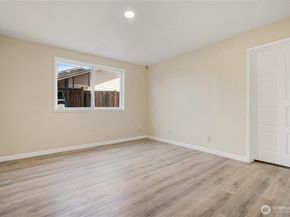 2732 Alpine Drive SE, Auburn WA 98092