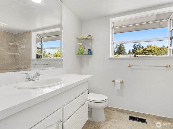 2732 Alpine Drive SE, Auburn WA 98092