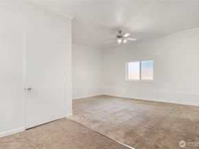 2732 Alpine Drive SE, Auburn WA 98092