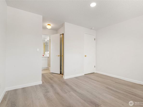2732 Alpine Drive SE, Auburn WA 98092
