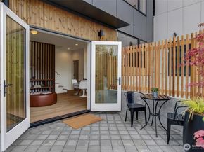 3818 36th Avenue W, Seattle WA 98199