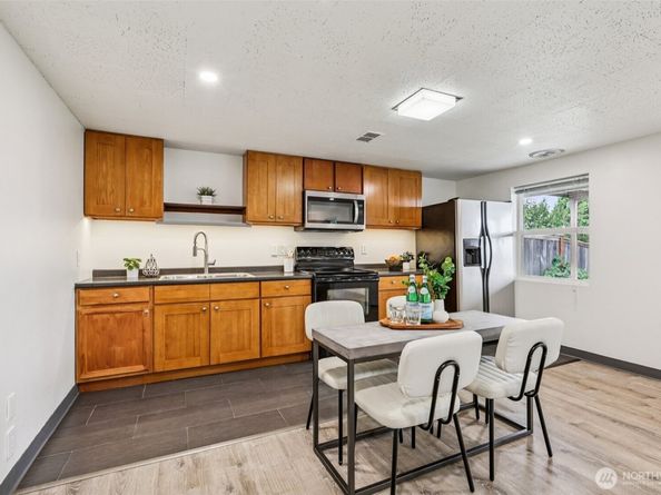 8324 Beacon Avenue S, Seattle WA 98118