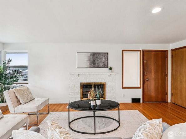 8324 Beacon Avenue S, Seattle WA 98118