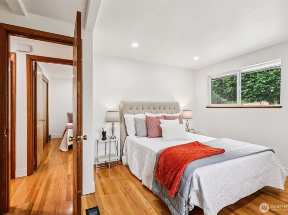 8324 Beacon Avenue S, Seattle WA 98118