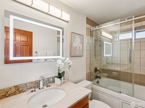 8324 Beacon Avenue S, Seattle WA 98118