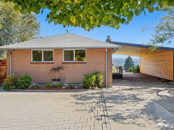 8324 Beacon Avenue S, Seattle WA 98118