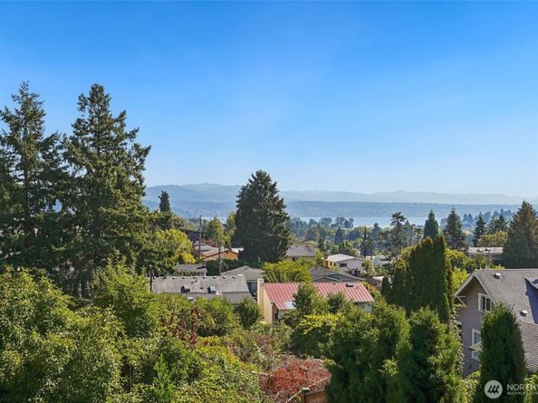 8324 Beacon Avenue S, Seattle WA 98118