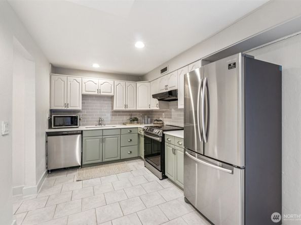 12600 SE 42nd Street 600, Bellevue WA 98006