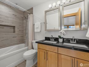 715 28th Avenue S, Seattle WA 98144