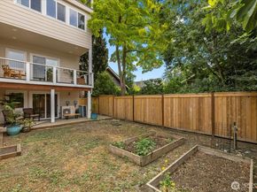 715 28th Avenue S, Seattle WA 98144
