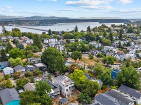715 28th Avenue S, Seattle WA 98144