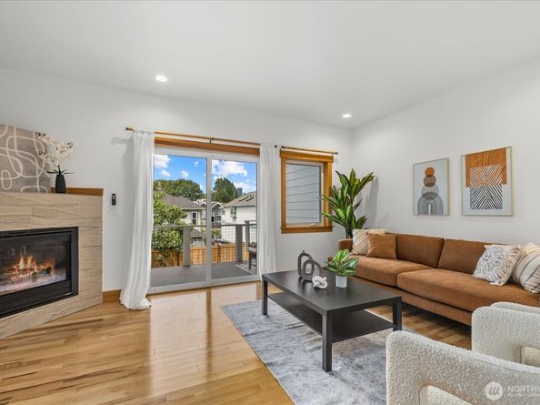715 28th Avenue S, Seattle WA 98144