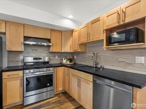 715 28th Avenue S, Seattle WA 98144