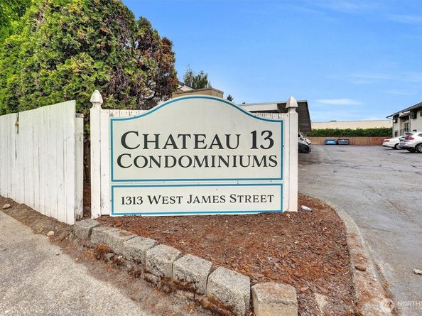 1313 W James Street 9, Kent WA 98032