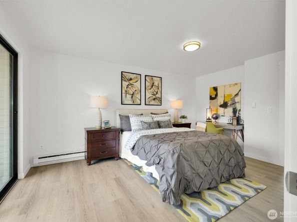 1313 W James Street 9, Kent WA 98032