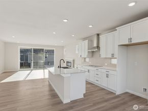 17548 NE Midnight Sun Loop, Poulsbo WA 98370