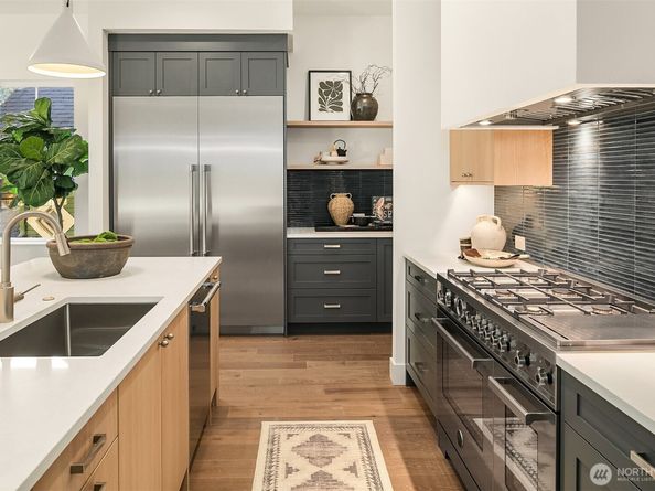 365 Newton Street, Seattle WA 98109