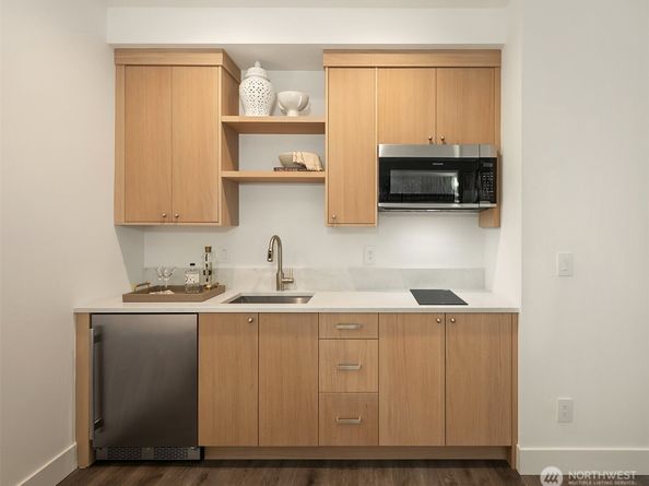 365 Newton Street, Seattle WA 98109
