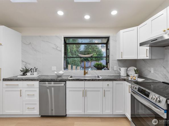 3107 127th Avenue NE, Bellevue WA 98005