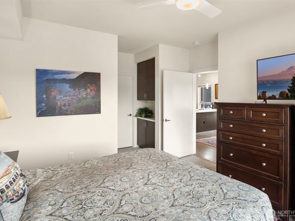 1760 NW 56th Street 518, Seattle WA 98107