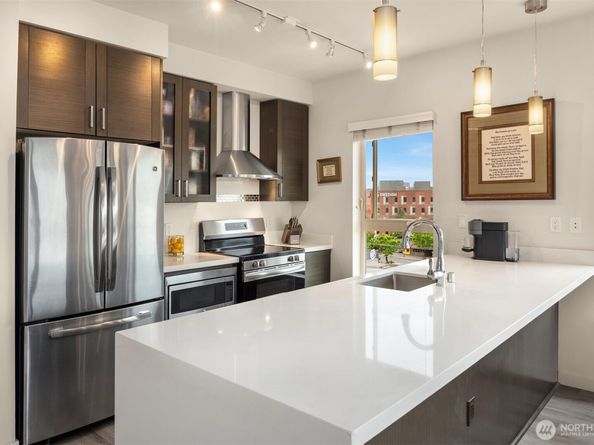 1760 NW 56th Street 518, Seattle WA 98107