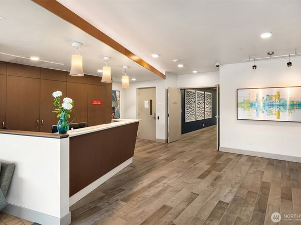 1760 NW 56th Street 518, Seattle WA 98107