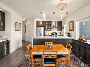1760 NW 56th Street 518, Seattle WA 98107