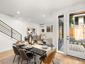 9223 B 14th Avenue NW, Seattle WA 98117