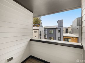 9223 B 14th Avenue NW, Seattle WA 98117