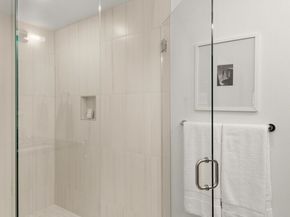 9223 B 14th Avenue NW, Seattle WA 98117