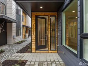 9223 B 14th Avenue NW, Seattle WA 98117