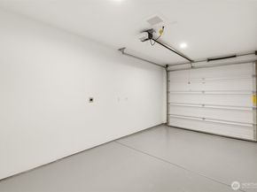 9223 B 14th Avenue NW, Seattle WA 98117