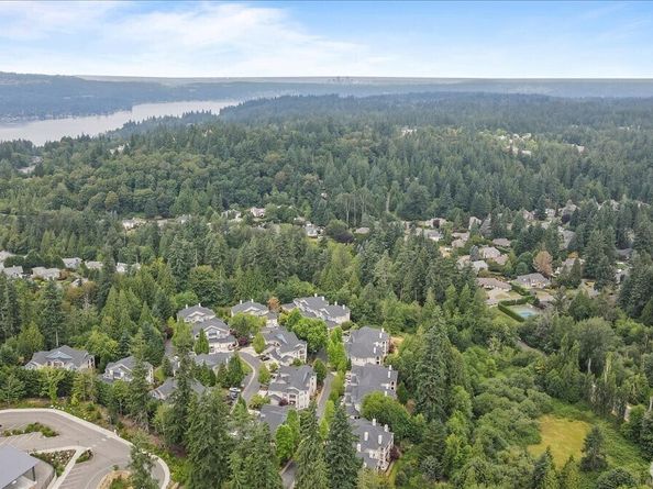 4321 Issaquah Pine Lake Road SE 403, Sammamish WA 98075
