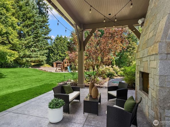 20546 NE 126th Way, Woodinville WA 98077