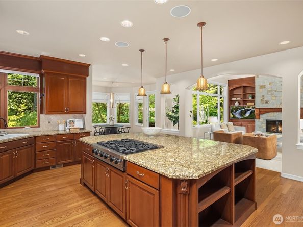 20546 NE 126th Way, Woodinville WA 98077