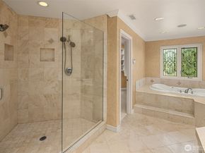 20546 NE 126th Way, Woodinville WA 98077